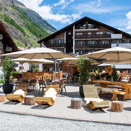Schweizerhof Zermatt - A Small Luxury Hotel Eksteriør billede