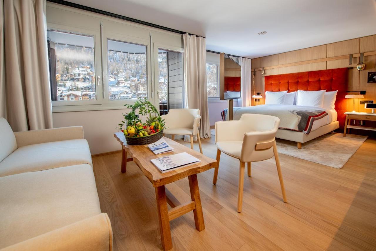 Schweizerhof Zermatt - A Small Luxury Hotel Eksteriør billede